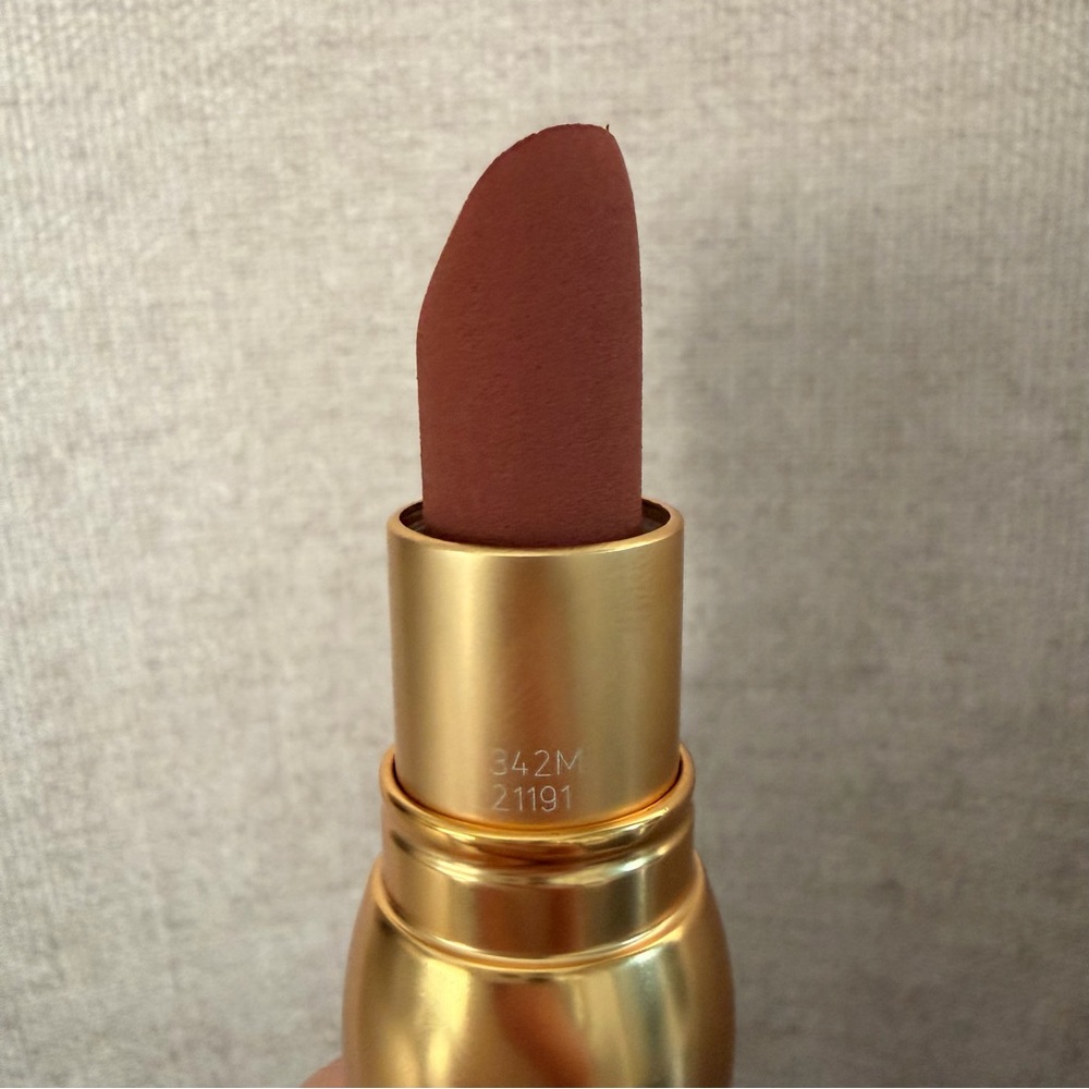 Christian Louboutin Matte Lipstick Pendant with Ribbon - Shade Milky Light 342M - Picture 7 of 16